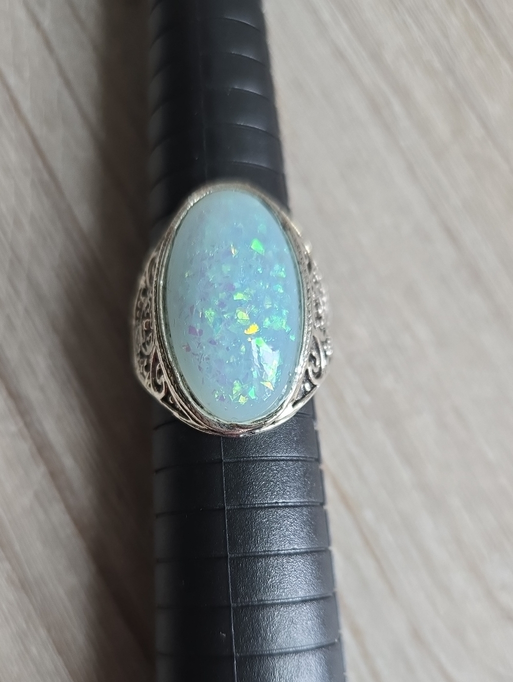 Sterling Silver Opal-Look Oval Statement Ring in Pale Blue.Size 9.
